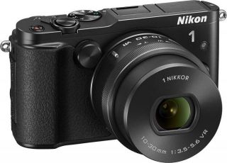 Nikon 1 V3 Kit 10-30 mm Black melns