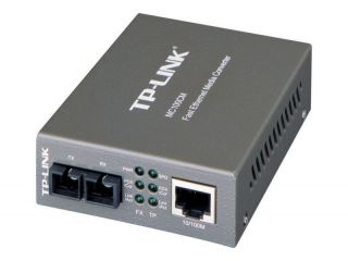 TP-LINK 10 / 100Mbps Multi-Mode Media Converter MC100CM 10 / 100Base-TX 100Base-FX