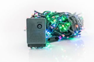 - 100 LED ielas virtene, zaļš vads, mirgojošie N / A Multi Color