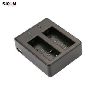 - SJCam Original SJ4000 SJ5000 M10 Divu USB Ligzdu USB DC 3.7V 0.7A Akumulātoru Lādētājs ar Micro USB Kabeli